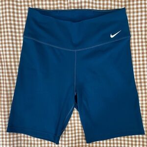 Nike One Blue Women’s Mid-Rise 7” Biker Shorts Size Small